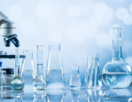 Reactivos y muestras de laboratorio;